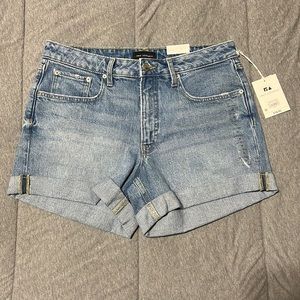 NWT Free Assembly Shorts